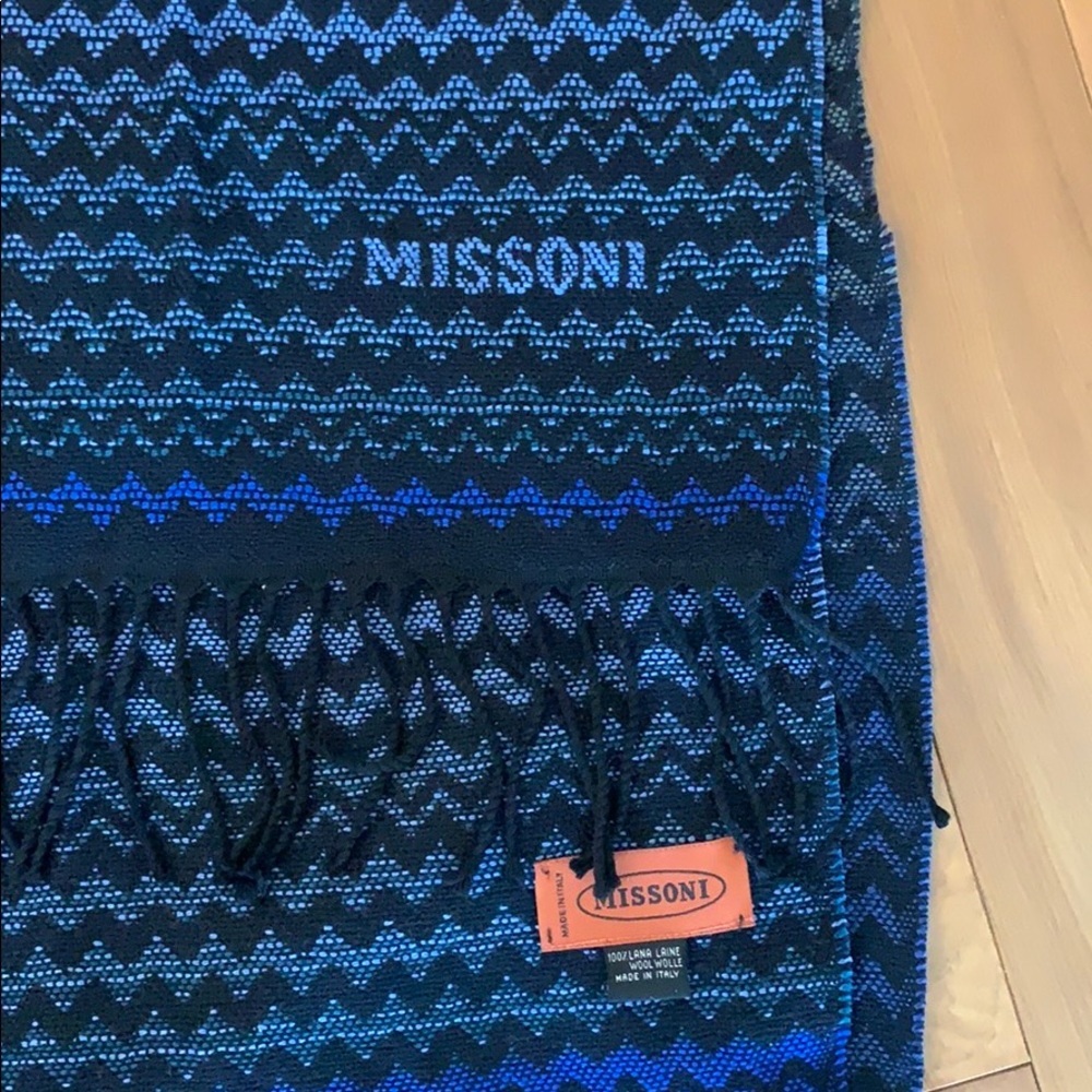 Missoni Blue/Black Chevron Scard